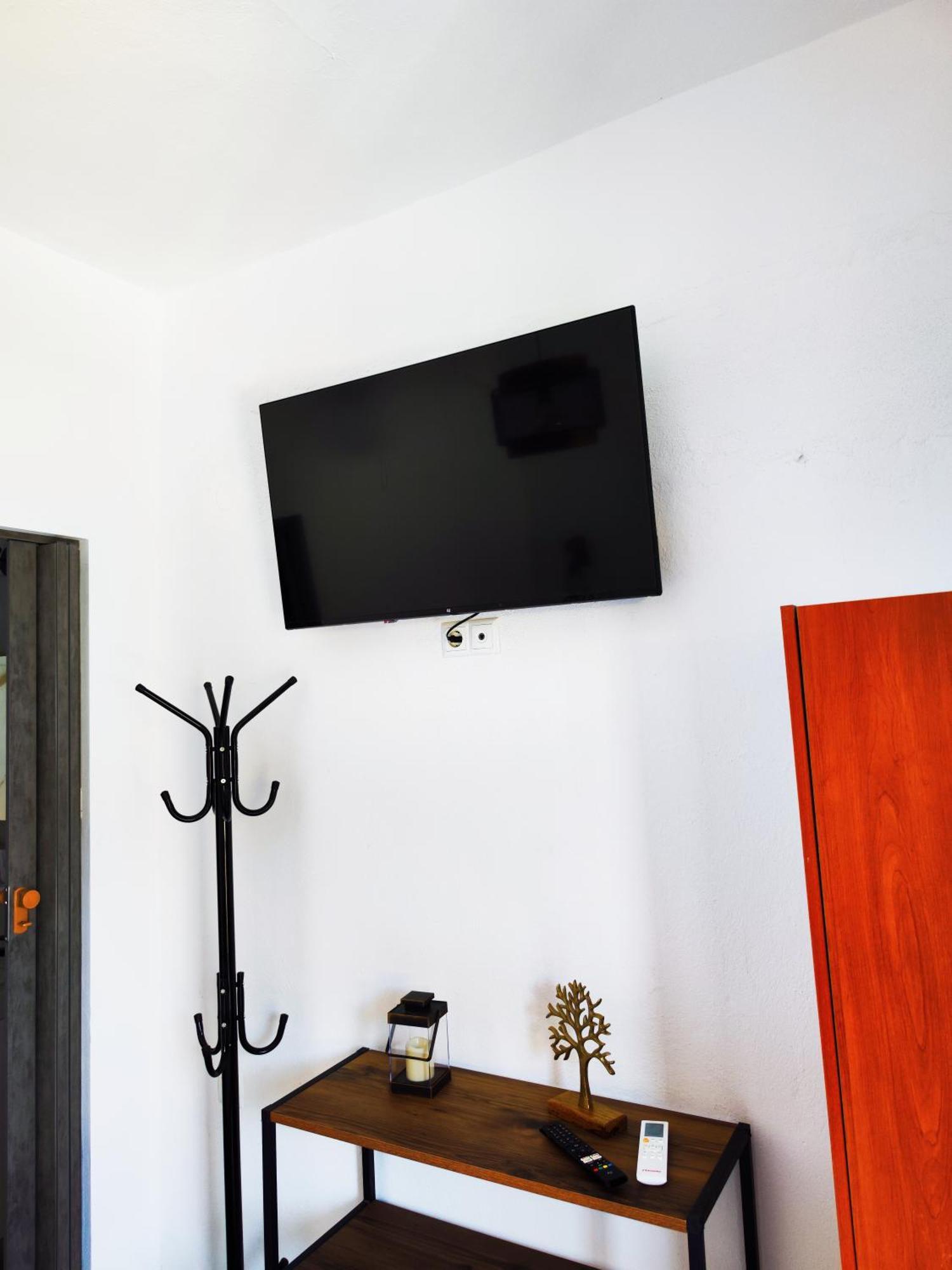 Lola's Traditional Apartments - Nea Skioni Center Esterno foto